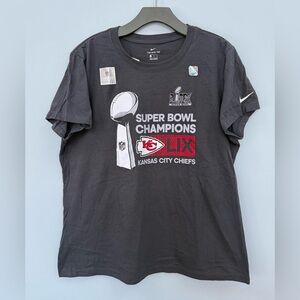 Brand New XL Nike Licensed Kansas City Chiefs LIX Super Bowl Champions T-Shirt